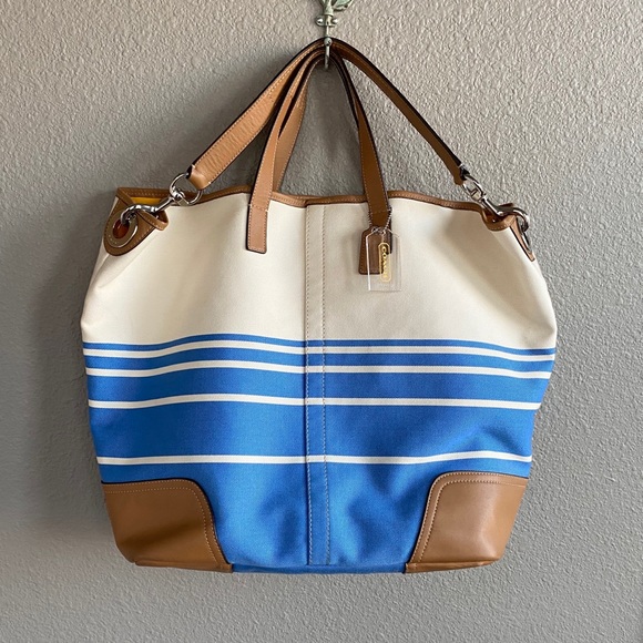 Coach Handbags - COACH Hadley Variegated Large Duffle Tote Bag